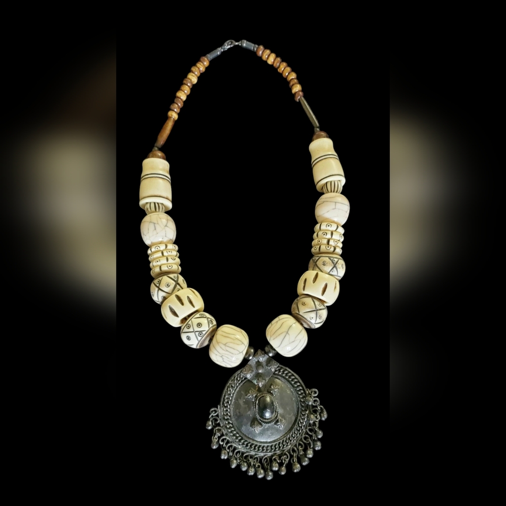 Vtg. Boho-style Chunky Medallion Necklace